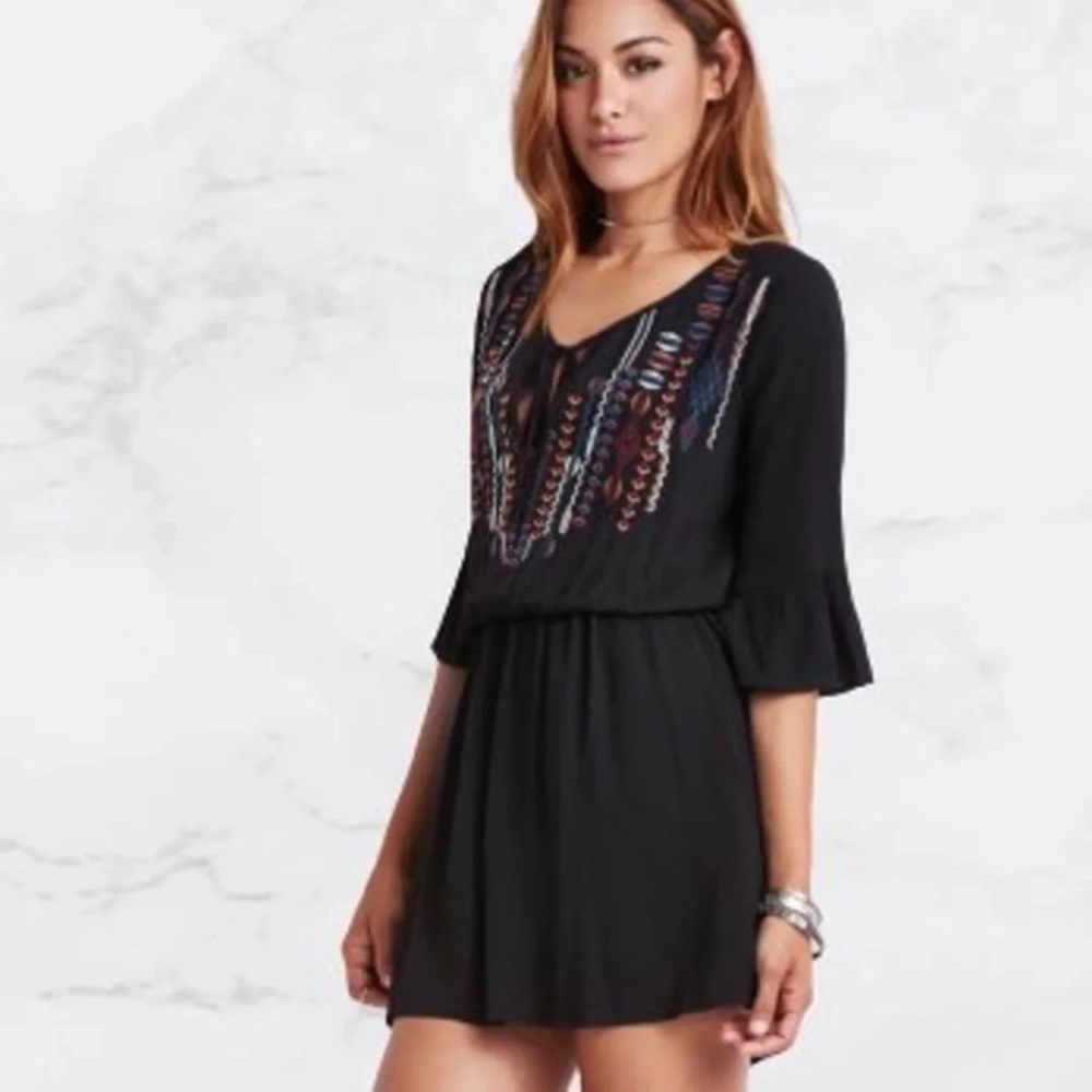 Forever 21 Embroidered Peasant Dress S